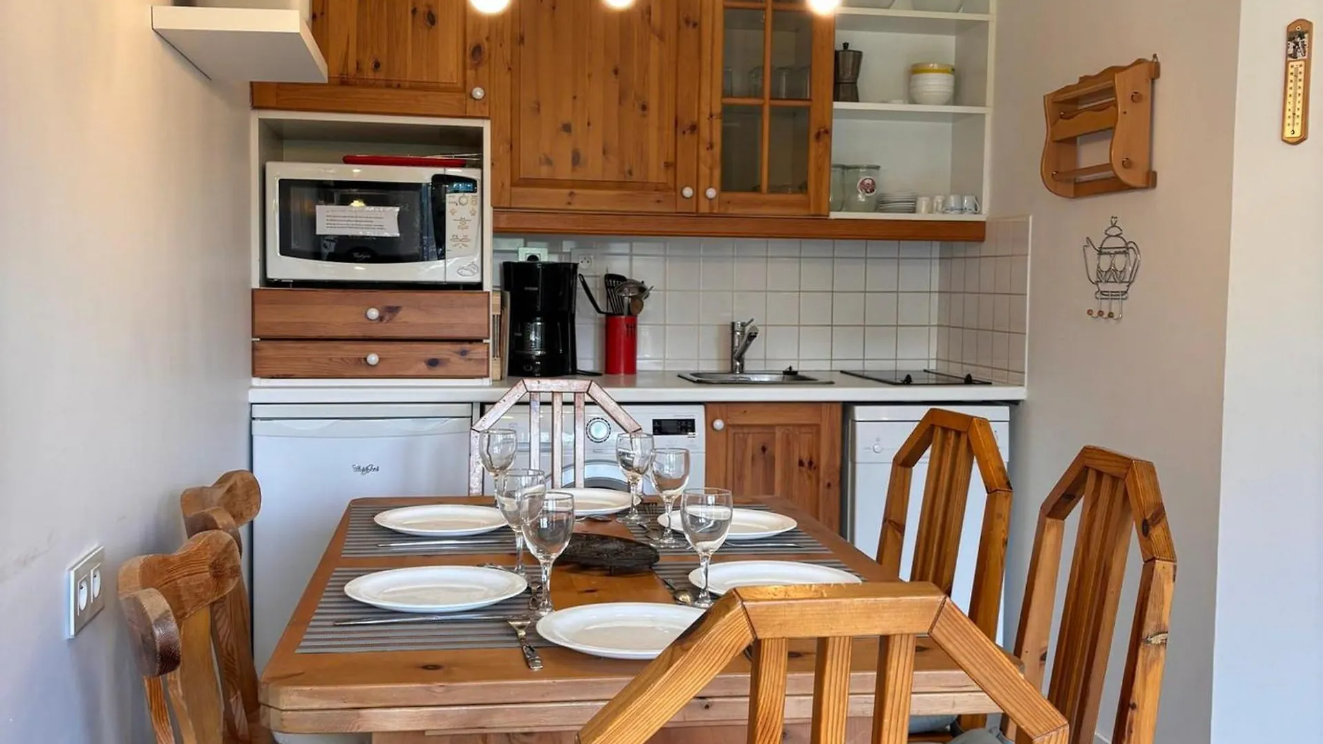 Appartement Confort 6 Pers, Skis Aux Pieds, Services Inclus! - Fr-1-634-101 Morzine 0*,  France